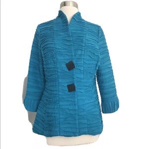 IC BY CONNIE K 3/4 SLEEVE BLUE TWO BUTTOn JACKET